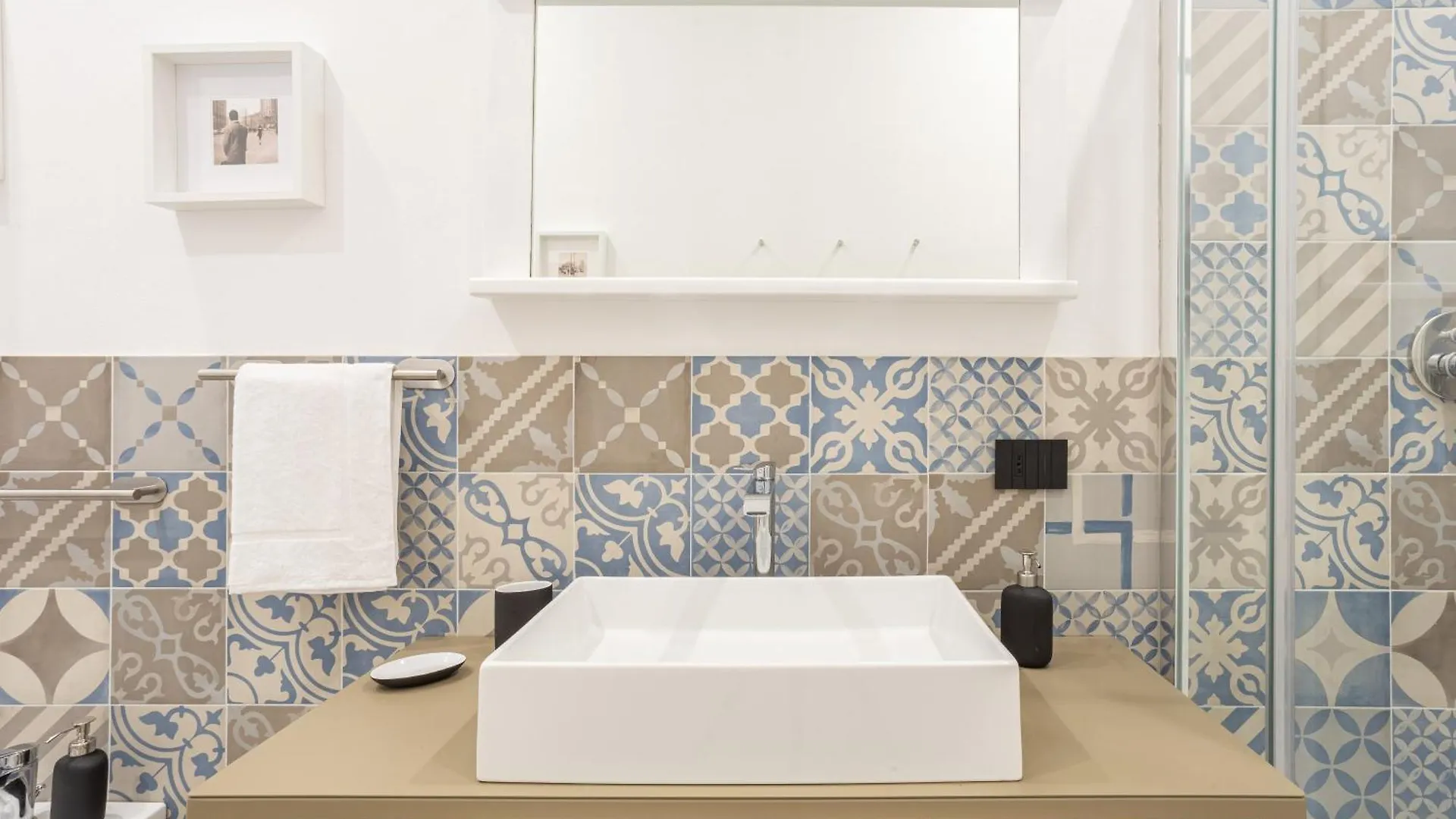 Sant Ambroeus Garden Apartment Milano