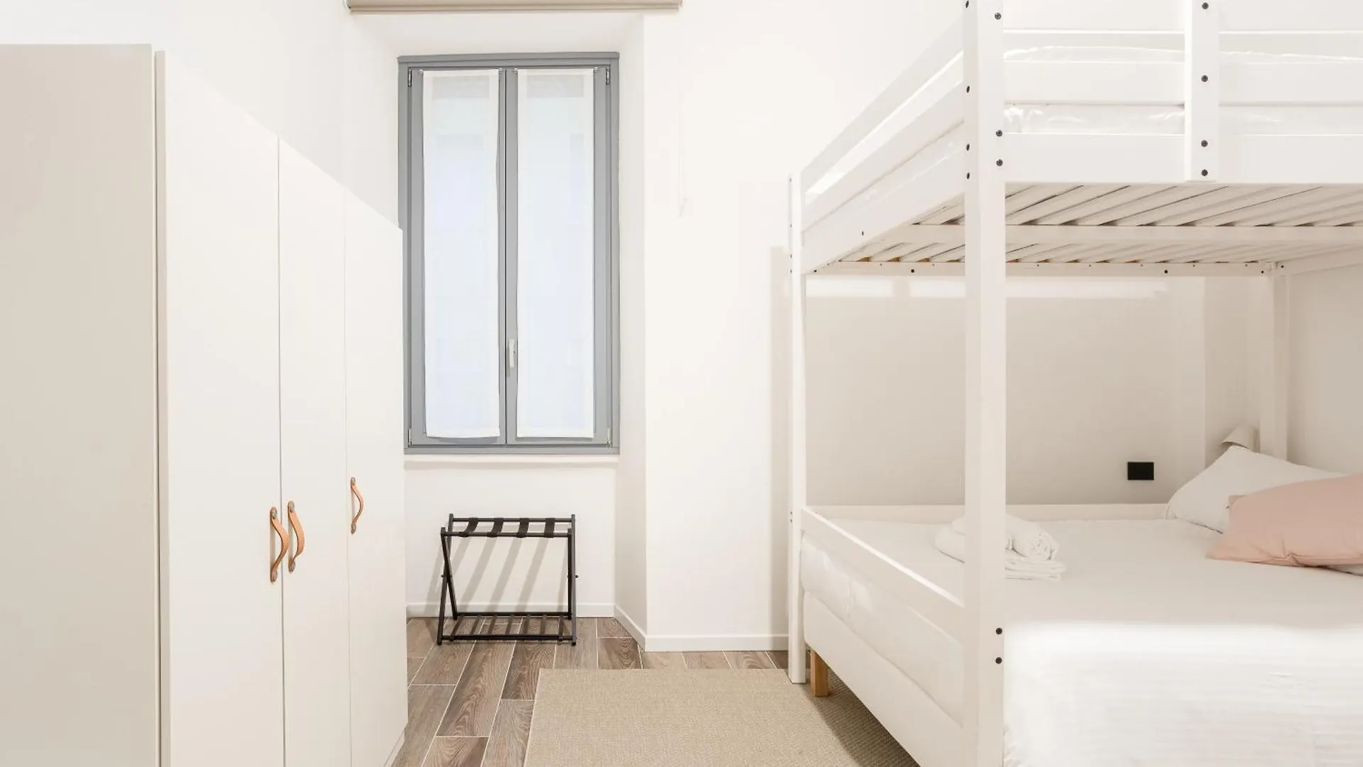 Sant Ambroeus Garden Apartment Milan